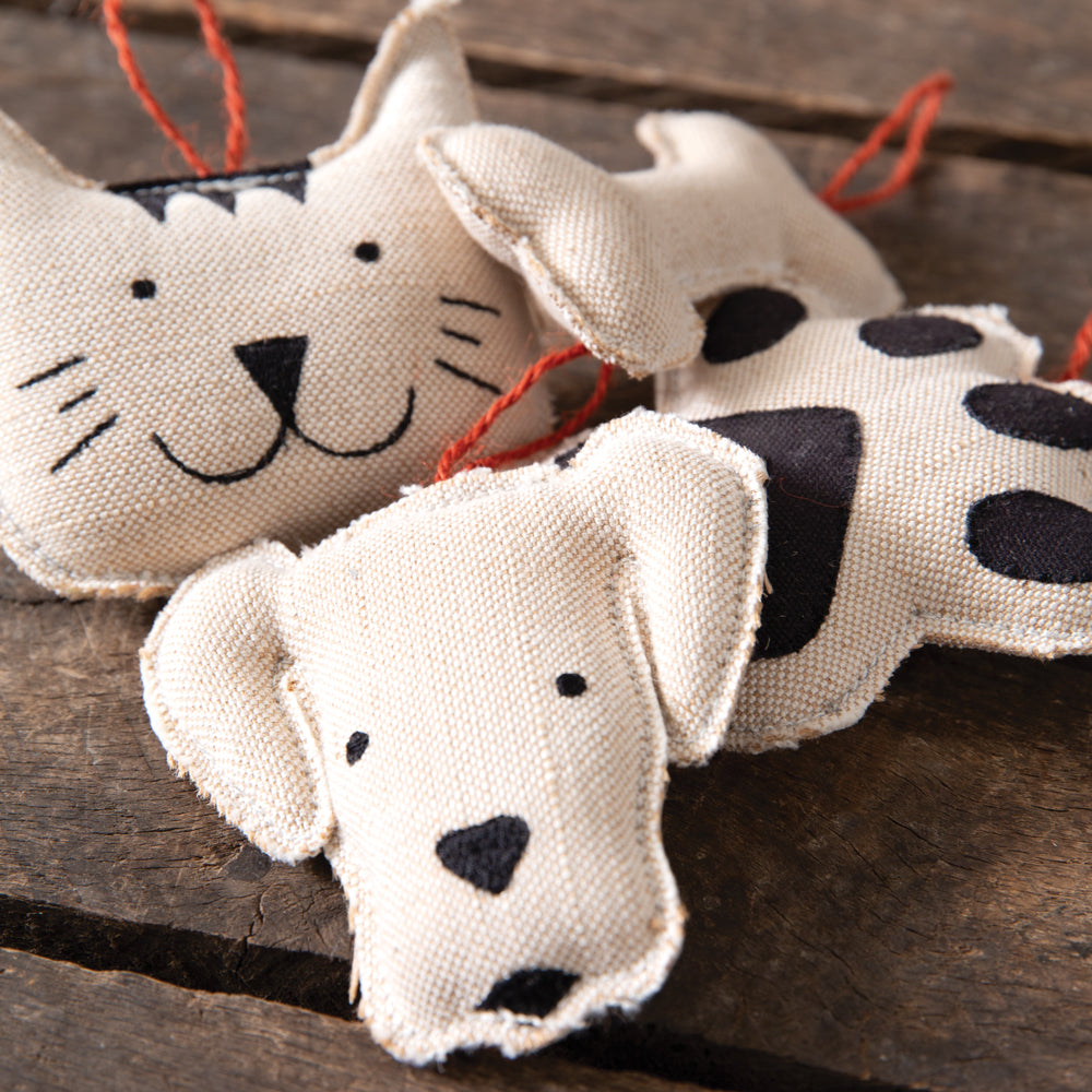 Pet Shaped Fabric Ornaments