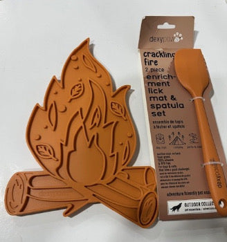 Crackling Fire Enrichment Lick Mat with Silicone Spatula
